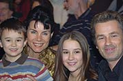 Nicola und Tomothy Peach mit Tochter Tiffany und Sohn Nelson